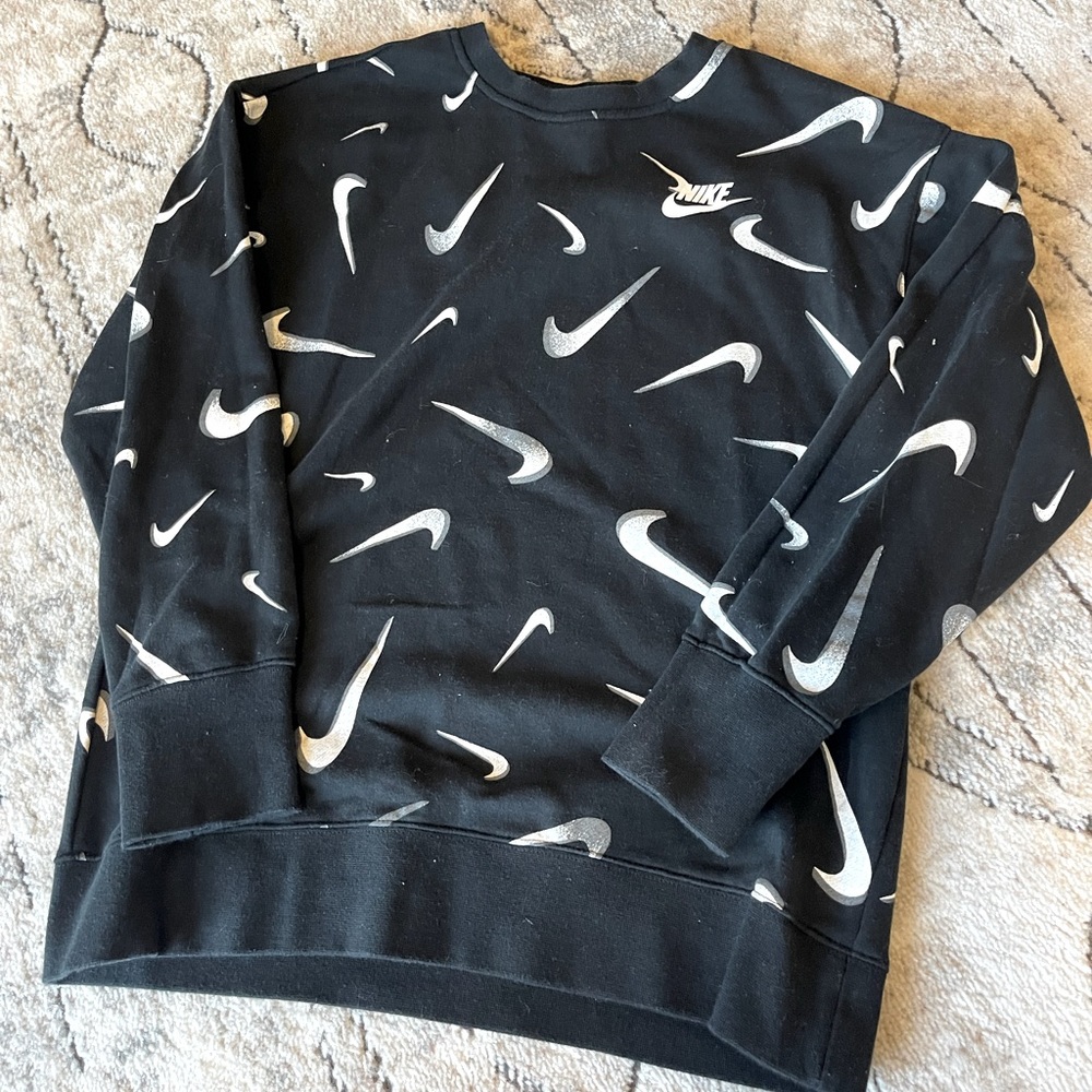 Nike crew neck